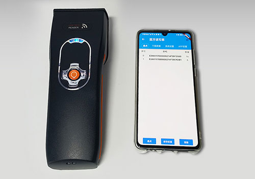 Bluetooth portátil 4 metros de distância ajustável 860-960 mhz 30 dBm Leitor UHF RFID portátil para inventário 6
